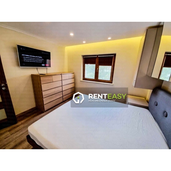 De inchiriat ! Apartament cu 3 camera in apropiere de UMF, apartamentul este complet mobilat si utilat! Pret 690/luna.